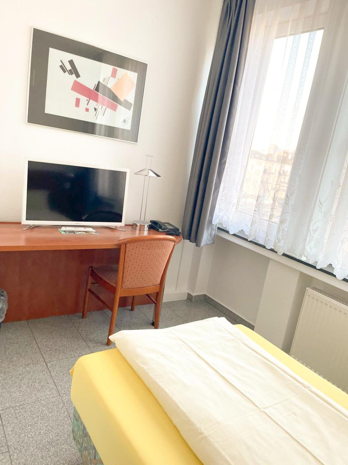 Parkhotel Friedrichstrasse Gießen Pokoj fotografie